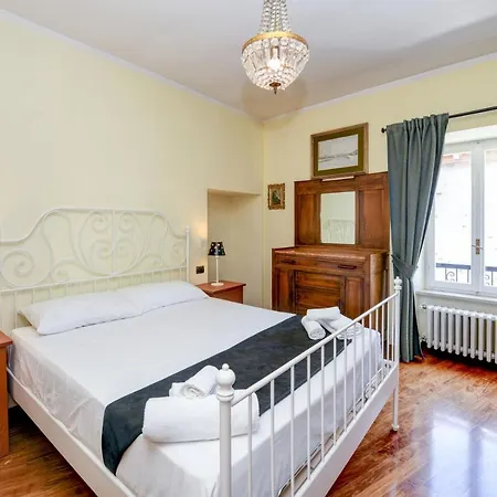 Desenzanoloft Official Partner Marriott Homes & - Queen Of Castle View