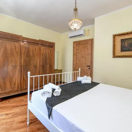 Desenzanoloft Official Partner Marriott Homes & - Queen Of Castle View Sirmione