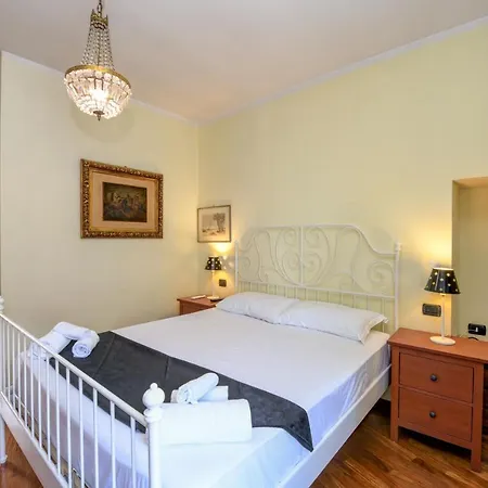 Desenzanoloft Official Partner Marriott Homes & - Queen Of Castle View Сирмионе